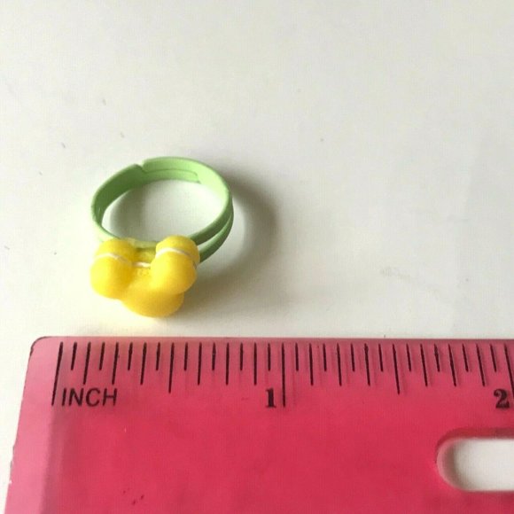 Vintage Disney Mickey Mouse Ears Ring Size 5 6 7 Macaroon Snacks Green Yellow - Picture 9 of 9